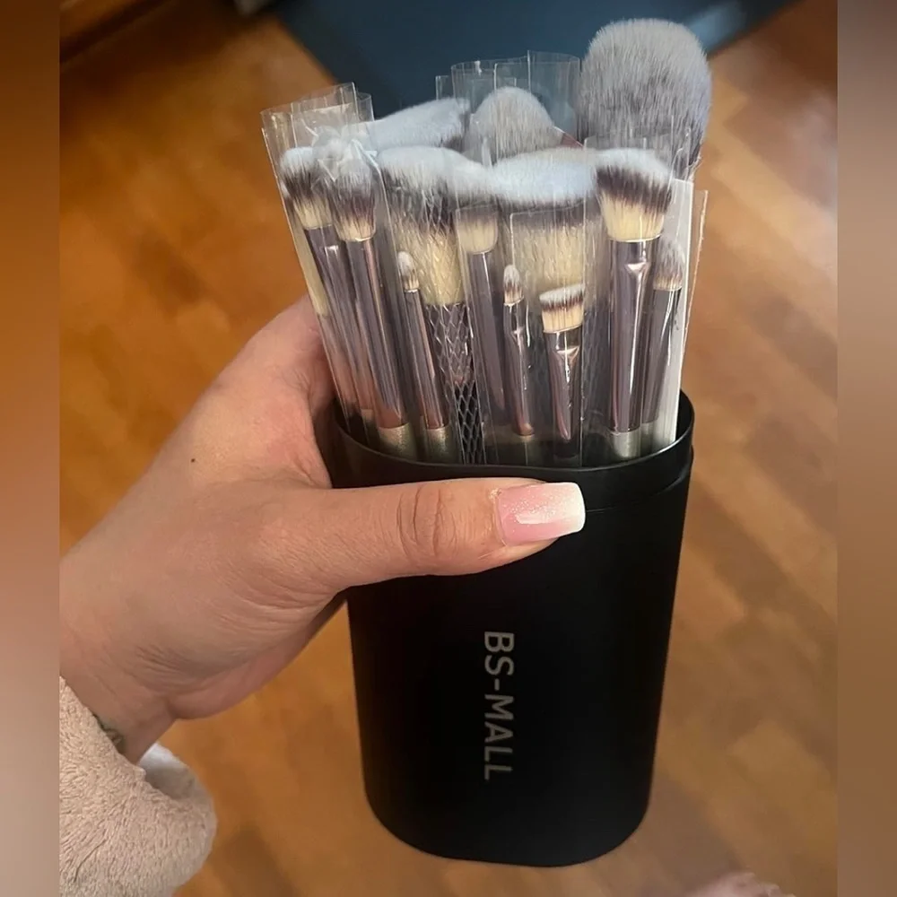 Champagne 18 pcs Brush Set